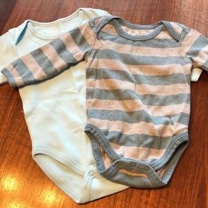 Lot of 2 Pact Organic Cotton 9-12 mo Long Sleeve Bodysuits